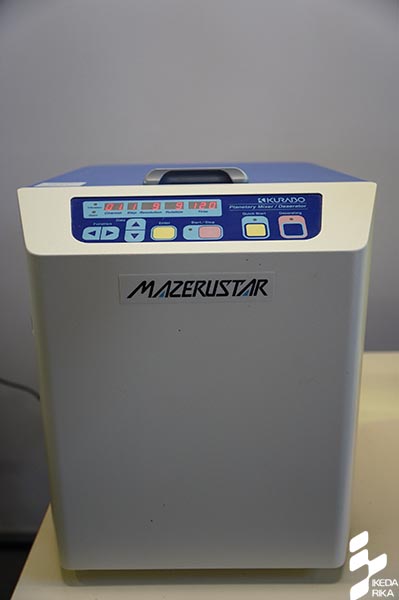 遊星式攪拌・脱泡装置　マゼルスター