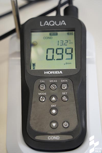 電気伝導率計　ポータブル型水質計